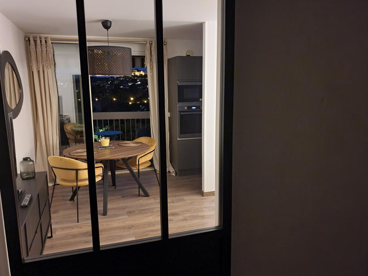 La Loge Du Chateau ! "Climatise" Greoux-les-Bains Bagian luar foto