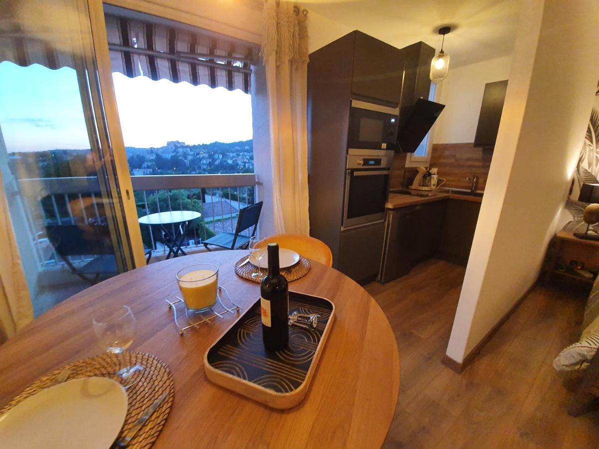 La Loge Du Chateau ! "Climatise" Greoux-les-Bains Bagian luar foto